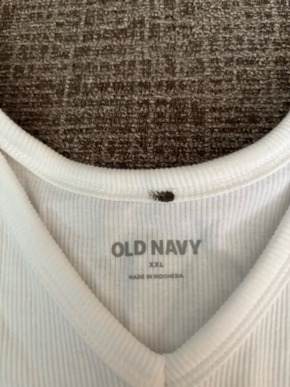 Old Navy White Ruffle Strap Ribbed Tank - Picture 2 of 3